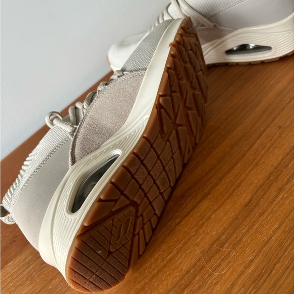 Sketchers Air-Cooled memory foam sneakers - Picture 5 of 6